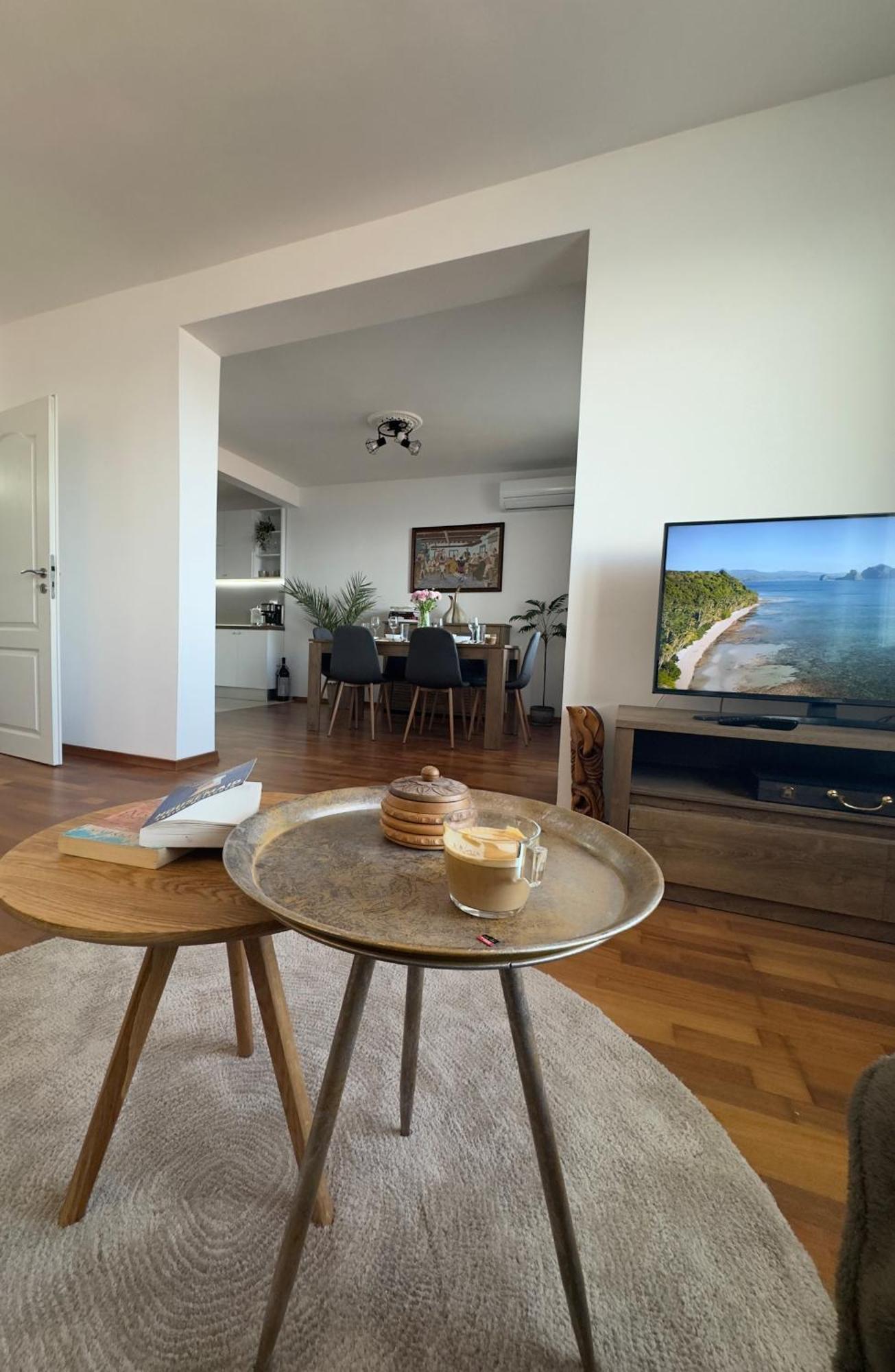 Kakavanen'S Sea View Apartment Μπαλτσίκ Εξωτερικό φωτογραφία