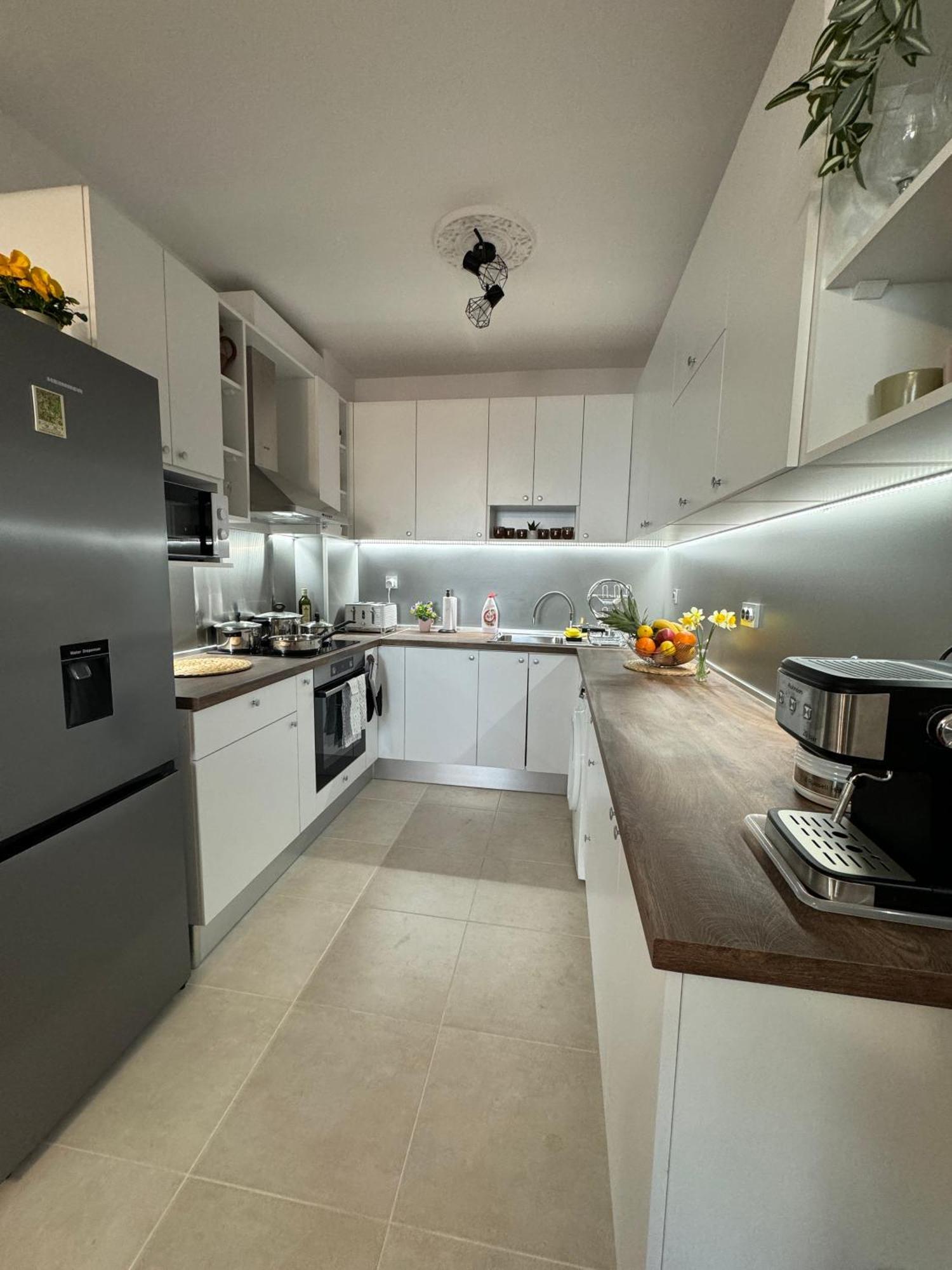Kakavanen'S Sea View Apartment Μπαλτσίκ Εξωτερικό φωτογραφία