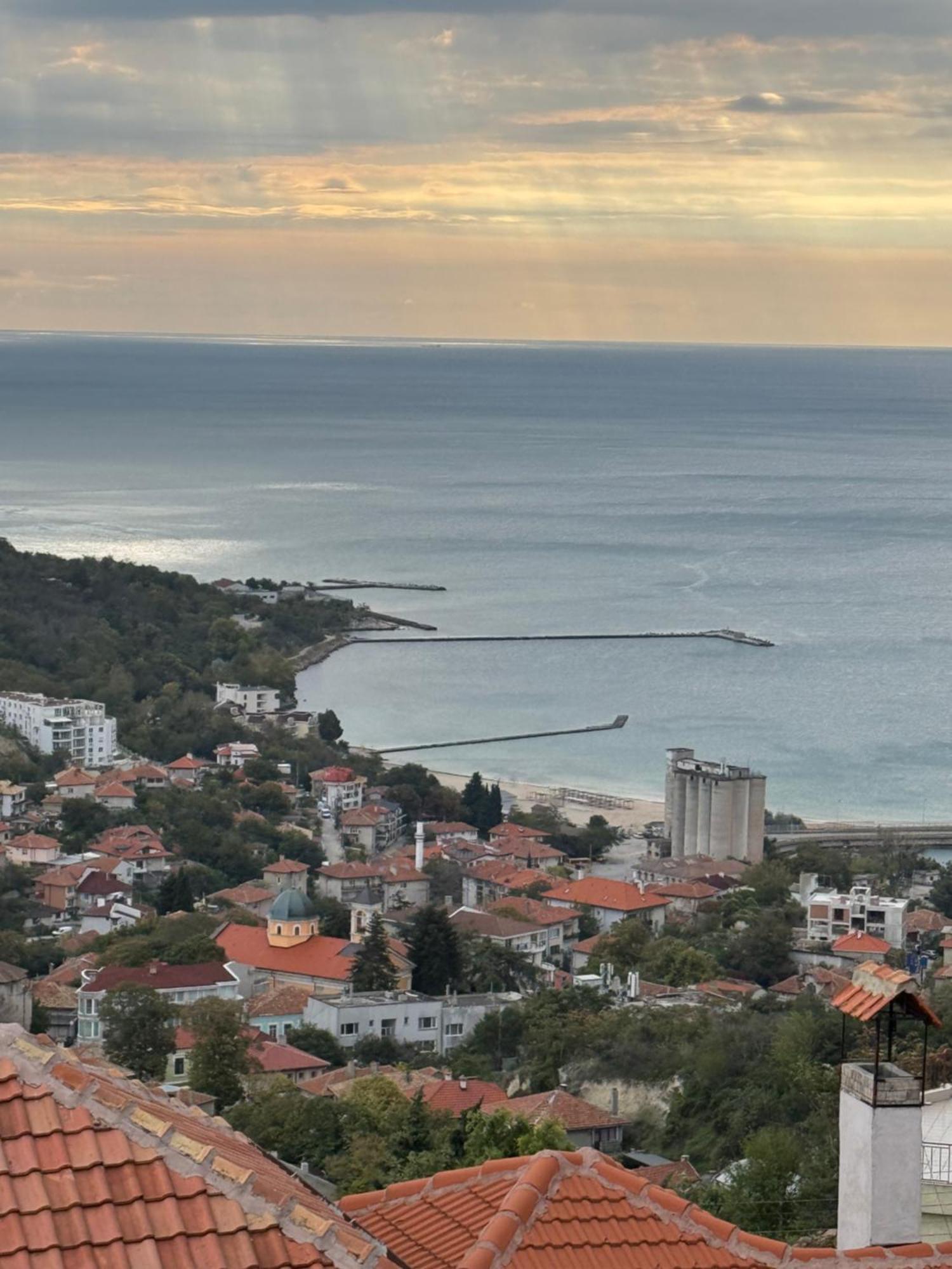 Kakavanen'S Sea View Apartment Μπαλτσίκ Εξωτερικό φωτογραφία