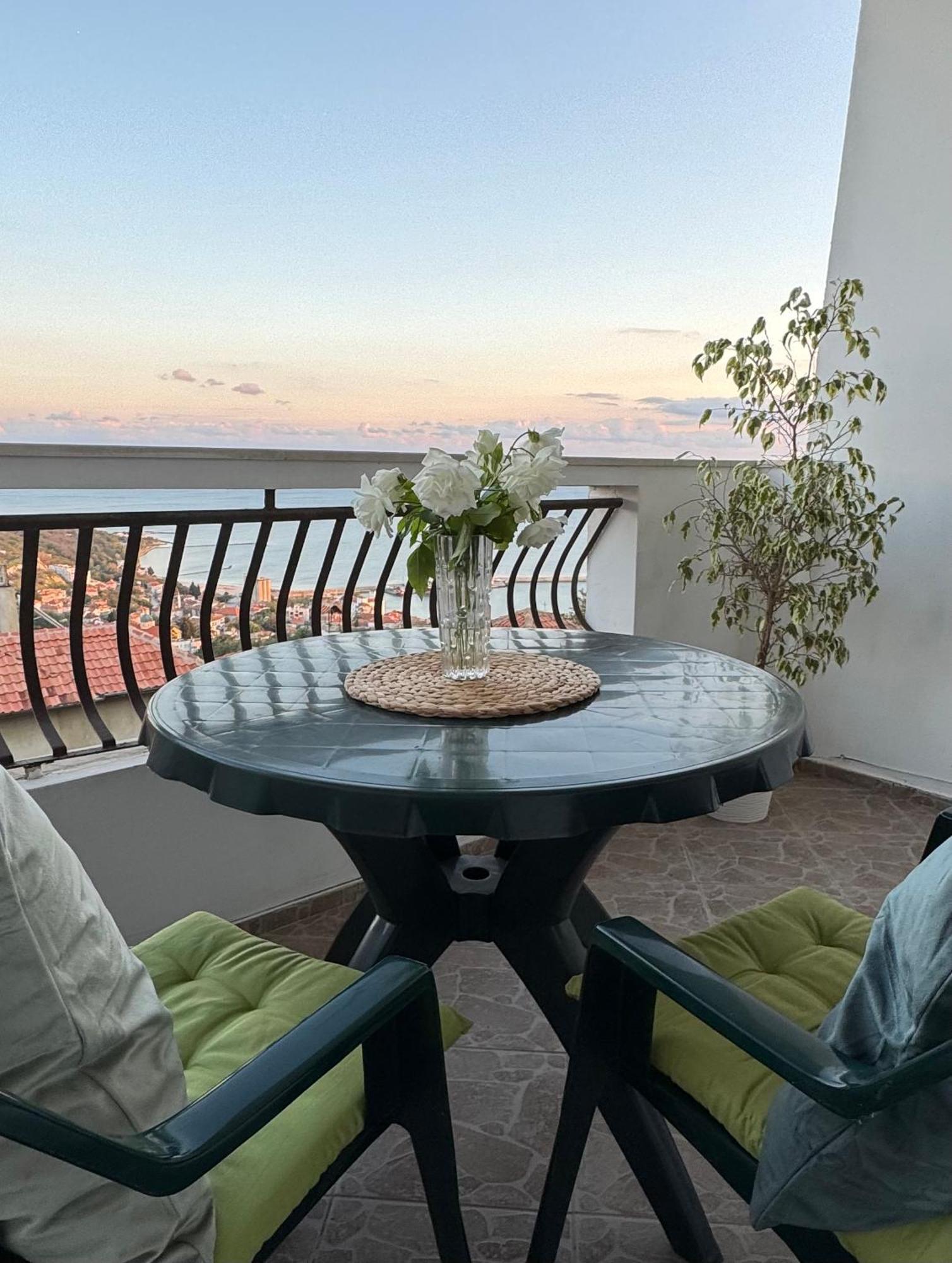 Kakavanen'S Sea View Apartment Μπαλτσίκ Εξωτερικό φωτογραφία